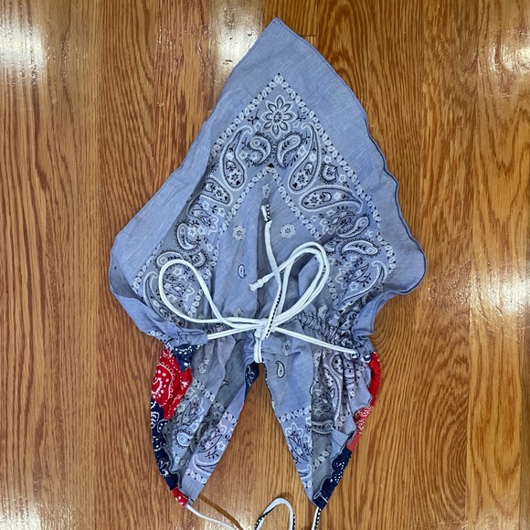 y2k 90s bandana halter top 💙🤍❤️ - Picture 2 of 3